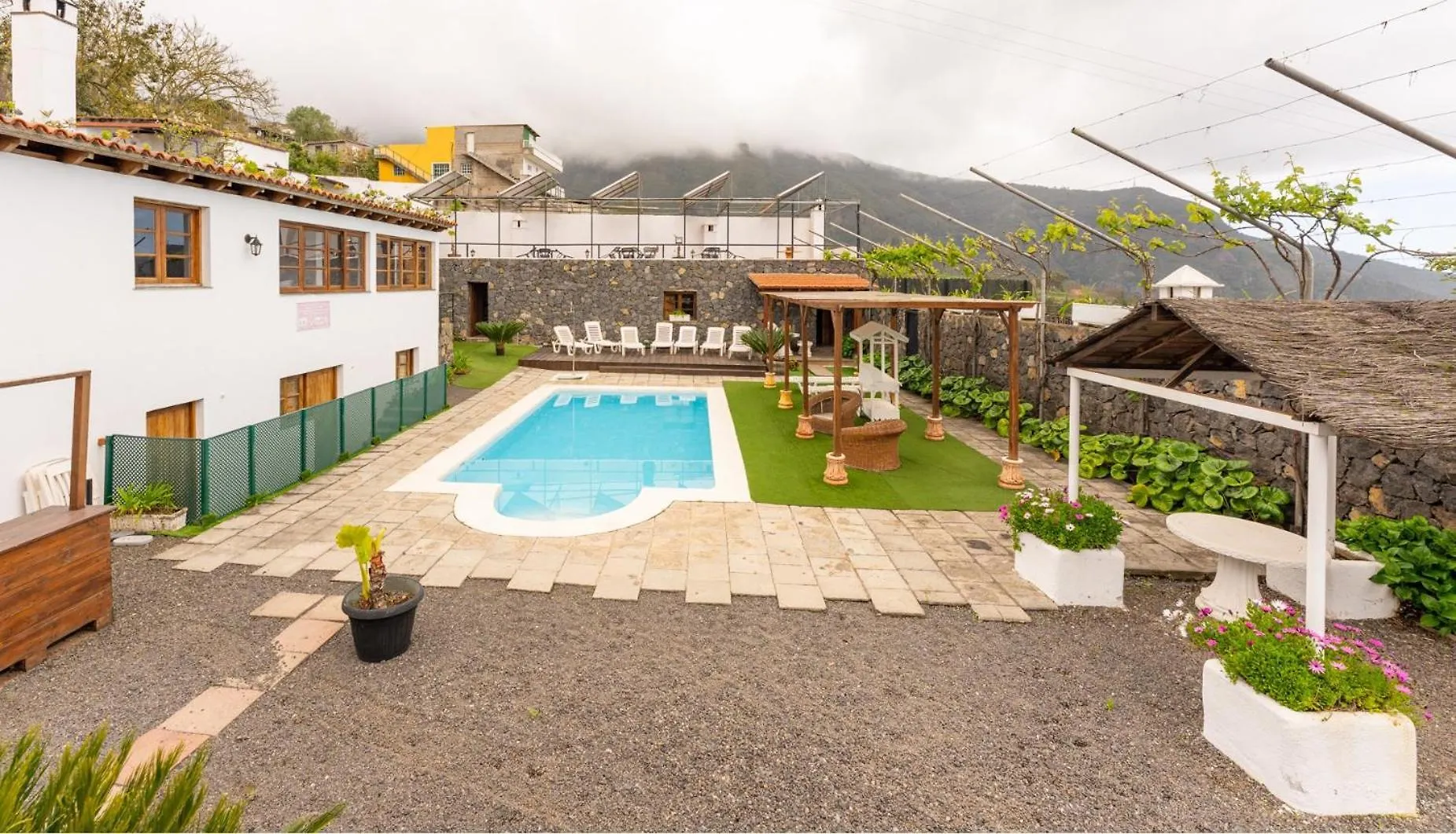 Lantställe Casas Rurales La Tanquera Y Las Rosas Los Realejos