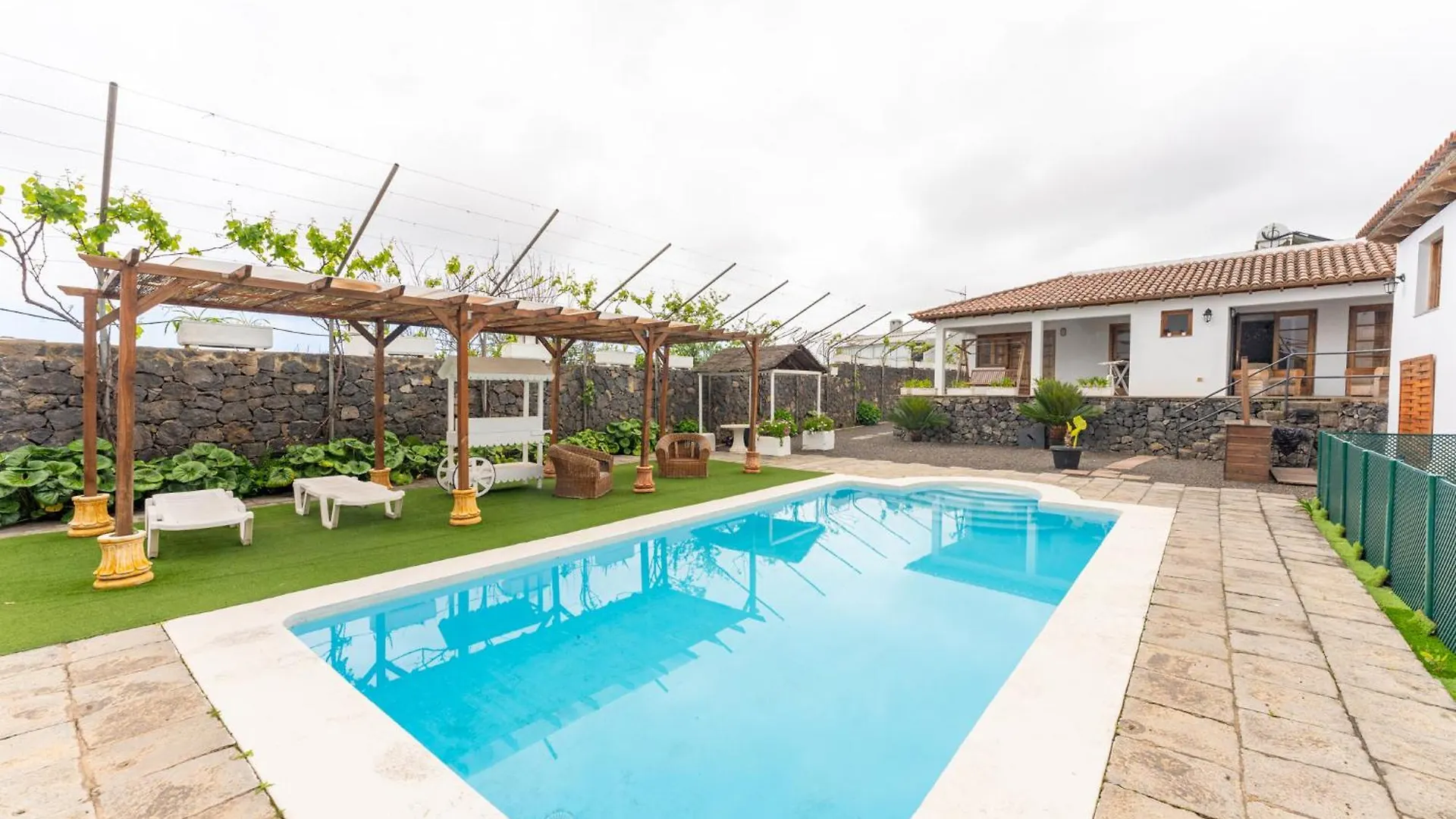 Casas Rurales La Tanquera Y Las Rosas Los Realejos